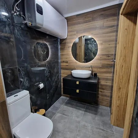 Neven Whit Free Parking 1 Br Apartament Warna
