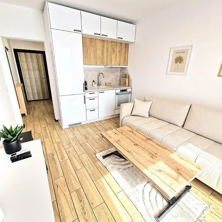 Neven Whit Free Parking 1 Br Apartament *