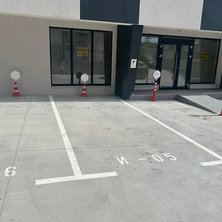 Neven Whit Free Parking 1 Br Апартаменты